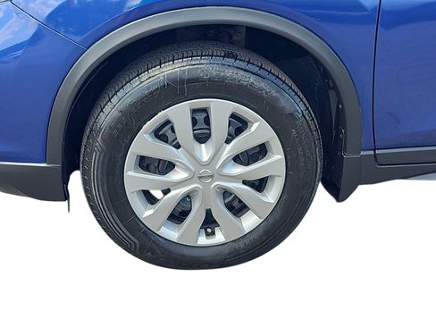 Used 2018 Nissan Rogue S AWD/4WD image 26
