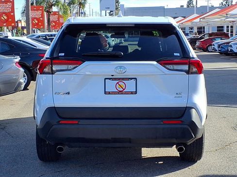 Certified 2025 Toyota RAV4 LE image 6