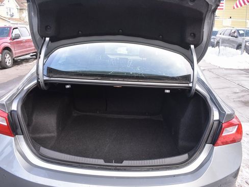 Used 2024 Chevrolet Malibu LT image 30