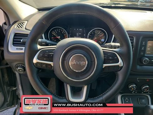 Used 2018 Jeep Compass Latitude w/ Cold Weather Group FWD image 20