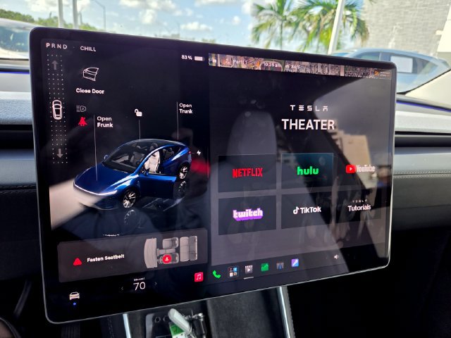 Used 2026 Tesla Model Y Long Range RWD image 33