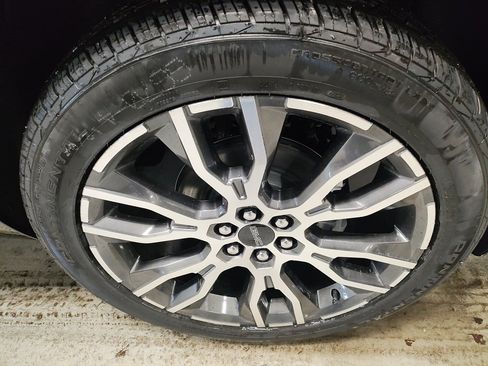 New 2026 GMC Acadia Denali Ultimate w/ LPO, Floor Liner Package image 21