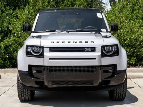 New 2026 Land Rover Defender 110 X-Dynamic SE AWD/4WD image 5