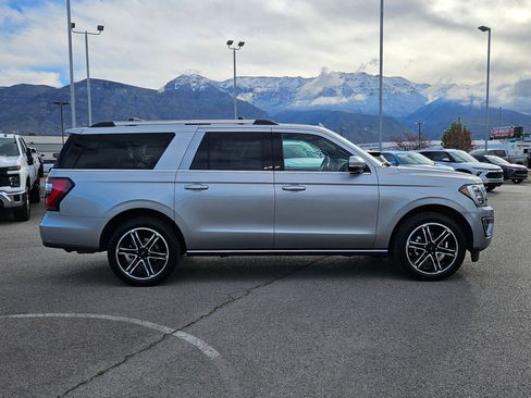 Used 2021 Ford Expedition Max Limited AWD/4WD image 2
