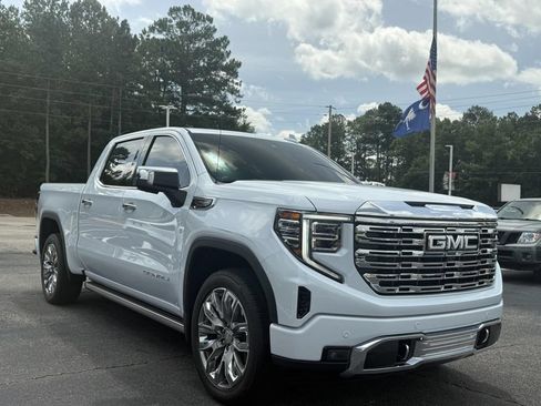 Used 2026 GMC Sierra 1500 Denali AWD/4WD image 2
