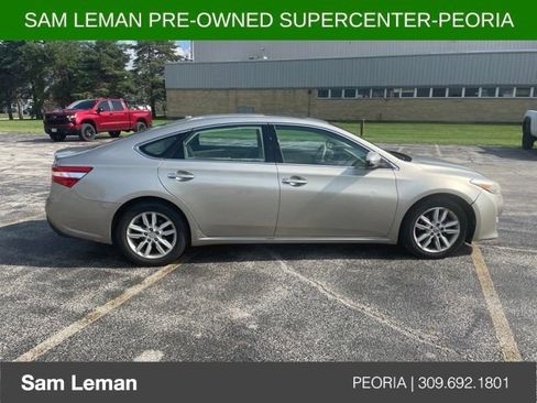 Used 2014 Toyota Avalon XLE Premium FWD image 4