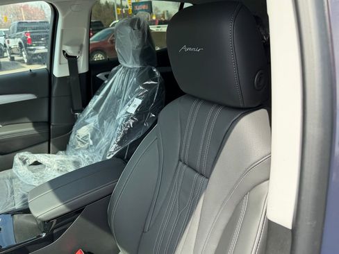 New 2026 Buick Envision Avenir image 15