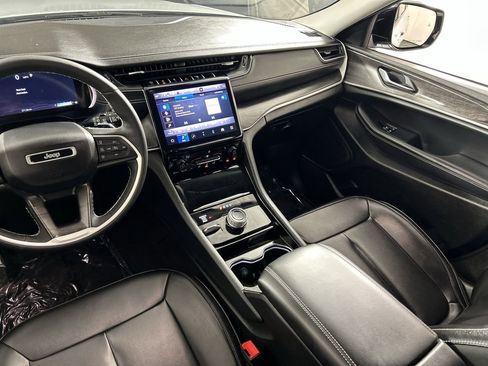 Used 2023 Jeep Grand Cherokee L Limited w/ Trailer Tow Group (B) image 22