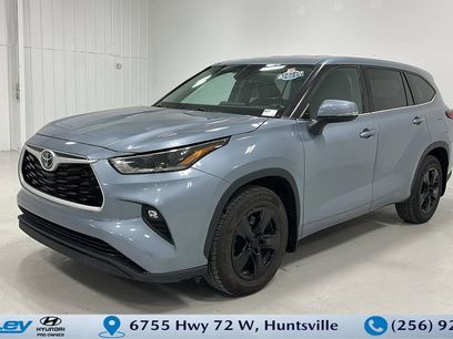 Used 2021 Toyota Highlander LE