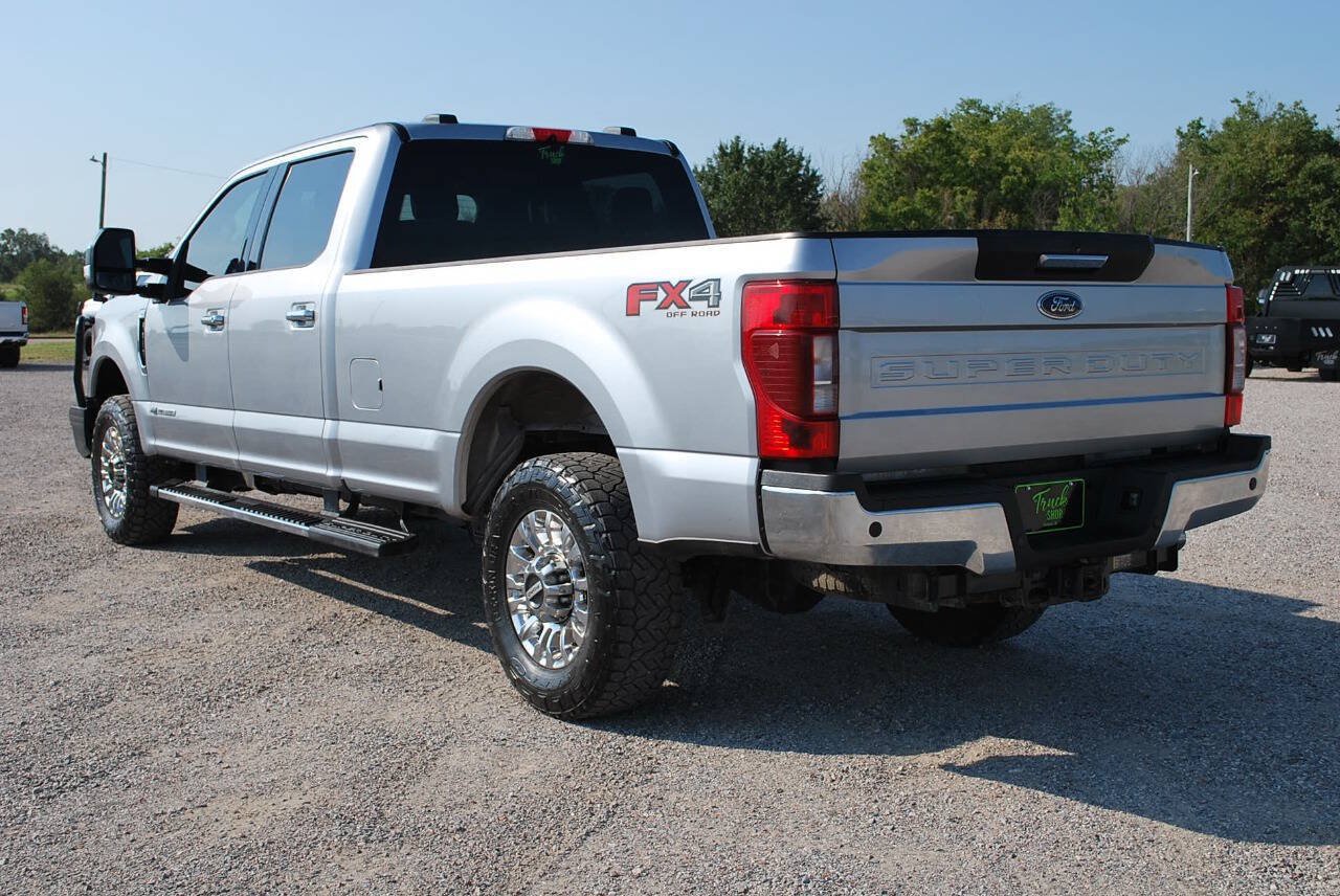 Used 2022 Ford F350 XLT w/ XLT Premium Package AWD/4WD image 3
