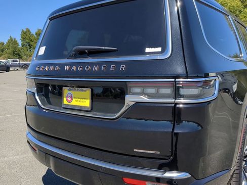 Used 2024 Jeep Grand Wagoneer Series III w/ Rear Seat Video Group 1 image 23