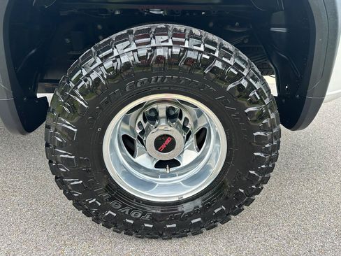Used 2022 GMC Sierra 3500 Denali w/ Denali Ultimate Package AWD/4WD image 66