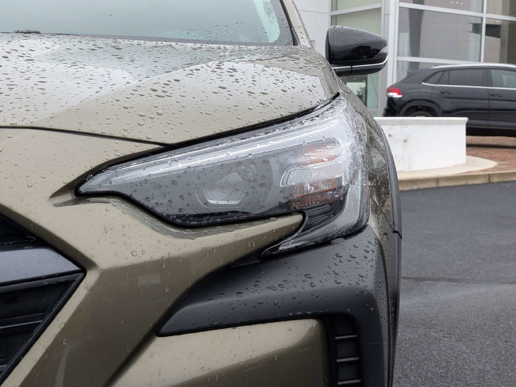 Certified 2025 Subaru Outback Premium AWD/4WD image 11
