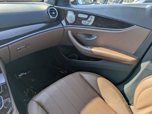Used 2022 Mercedes-Benz E 450 4MATIC Sedan image 14