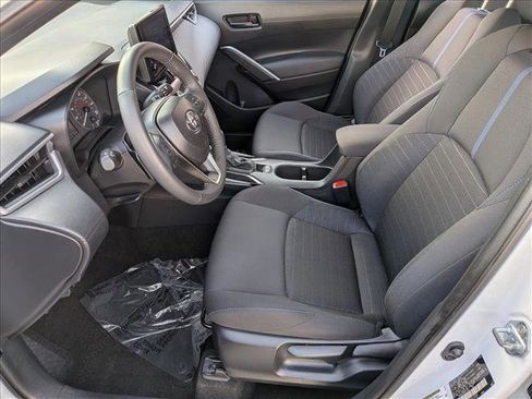 Used 2024 Toyota Corolla Cross SE image 16