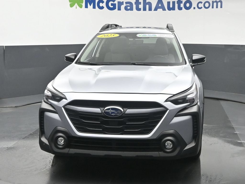 Used 2025 Subaru Outback Premium AWD/4WD image 6