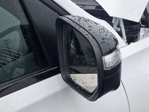 Certified 2025 Mercedes-Benz GLS 580 4MATIC image 32