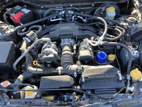 Used 2019 Toyota 86 RWD image 28