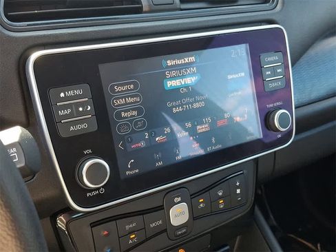 Used 2022 Nissan Leaf SV image 15