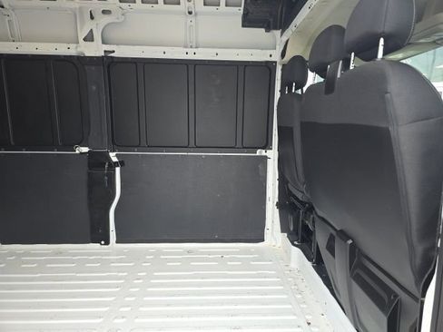 Used 2023 RAM ProMaster 2500 w/ Driver Convenience Group image 5