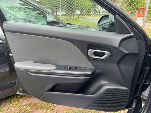 Used 2025 Kia K4 FWD image 18