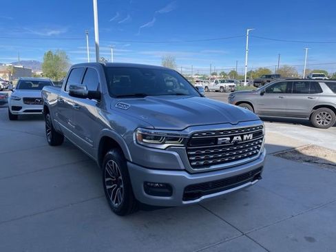 Used 2025 RAM 1500 Limited w/ Body Color Bumper Group AWD/4WD image 7