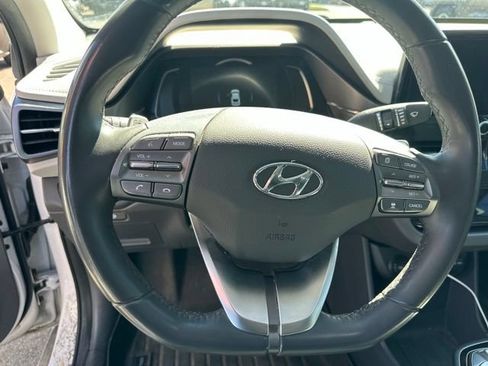 Used 2020 Hyundai Ioniq Limited FWD image 7