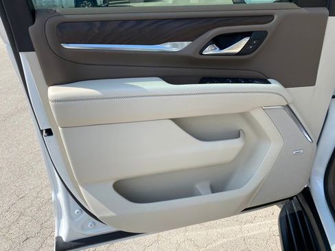 Used 2024 GMC Yukon XL Denali w/ Max Trailering Package image 10