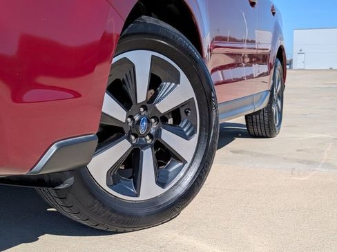 Used 2017 Subaru Forester 2.5i Limited image 2