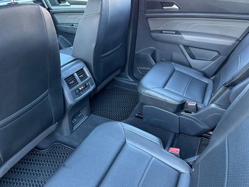 Used 2023 Volkswagen Atlas SE image 26