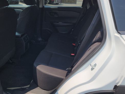 Used 2024 Nissan Rogue S AWD/4WD image 22
