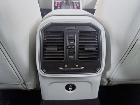 New 2025 Porsche Macan S image 17