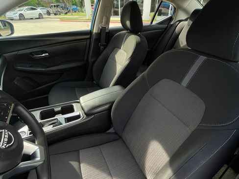 Used 2024 Nissan Sentra SV FWD image 22