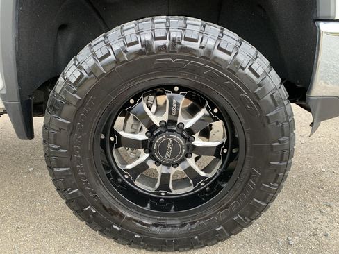 Used 2022 Chevrolet Silverado 3500 LTZ w/ LTZ Convenience Package image 60