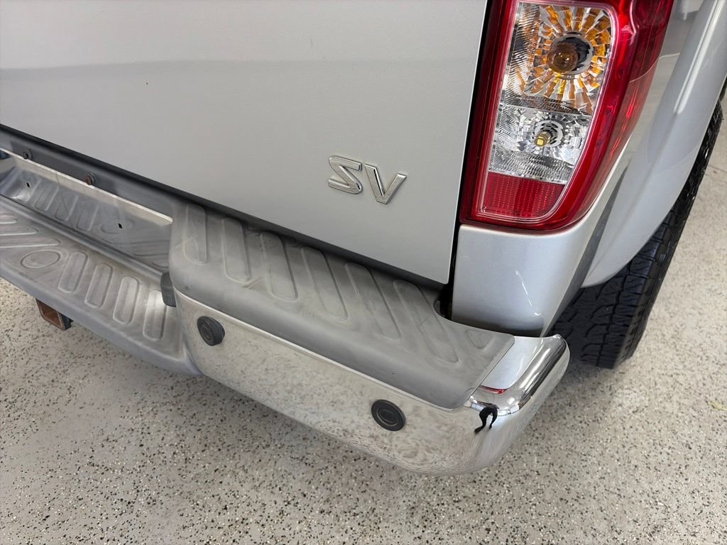 Used 2014 Nissan Frontier SV w/ SV Value Truck Package RWD image 5