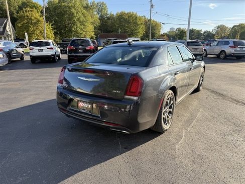 Used 2016 Chrysler 300 S image 8