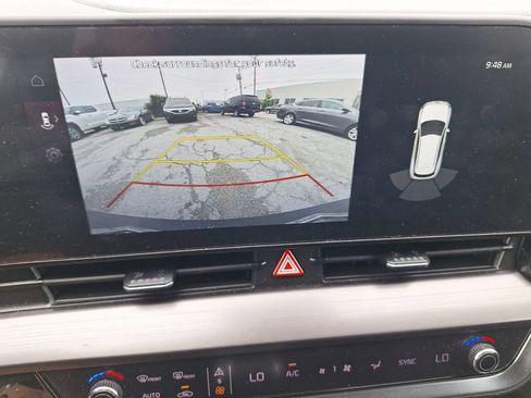 Used 2024 Kia Sportage EX FWD image 15