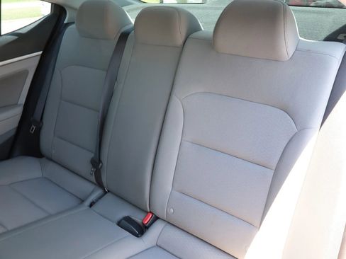 Used 2019 Hyundai Elantra SEL image 21