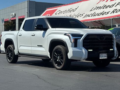 Used 2024 Toyota Tundra Limited AWD/4WD image 5