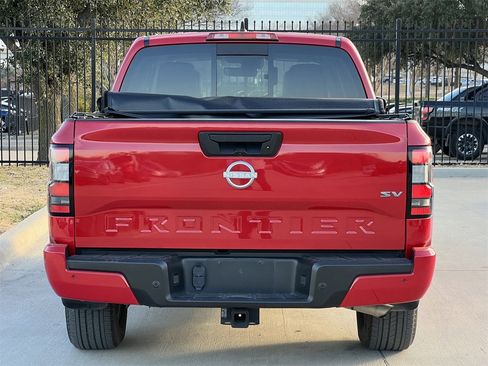 Certified 2023 Nissan Frontier SV w/ SV Premium Package image 4