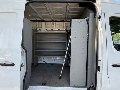Used 2022 Mercedes-Benz Sprinter 2500 image 19