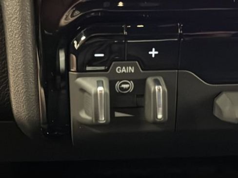 Used 2025 RAM 2500 Big Horn AWD/4WD image 30