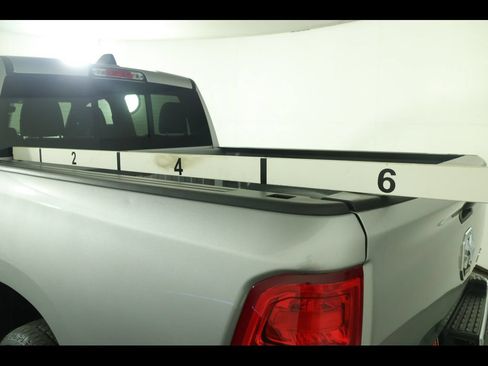 Used 2023 RAM 1500 Big Horn AWD/4WD image 12