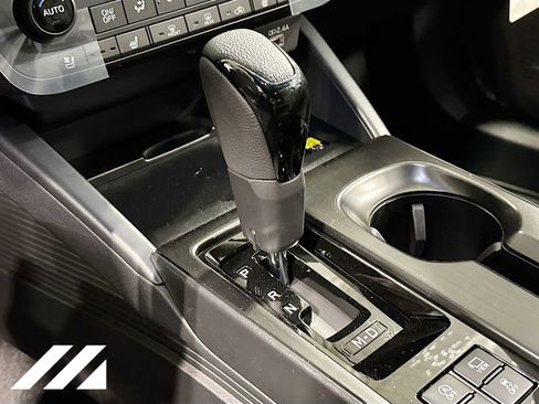 New 2026 Subaru Outback Touring XT AWD/4WD image 19