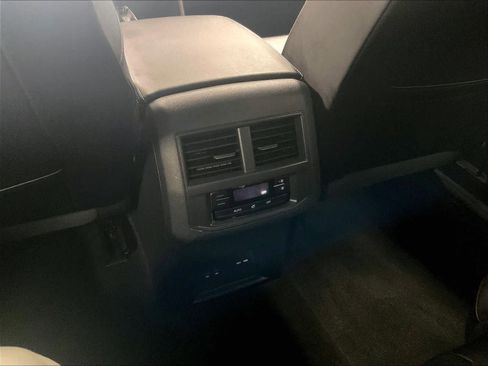 Used 2023 Volkswagen Atlas SEL image 29