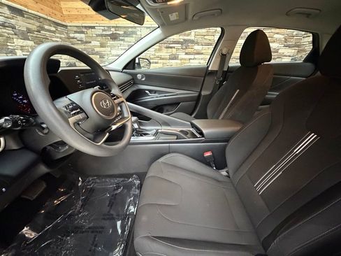 Certified 2023 Hyundai Elantra SEL image 11