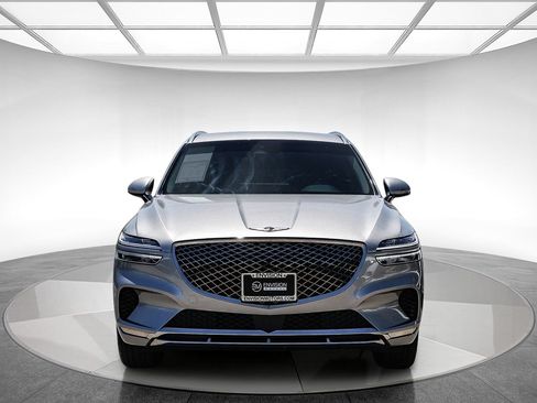 Used 2022 Genesis GV70 2.5T AWD/4WD image 6