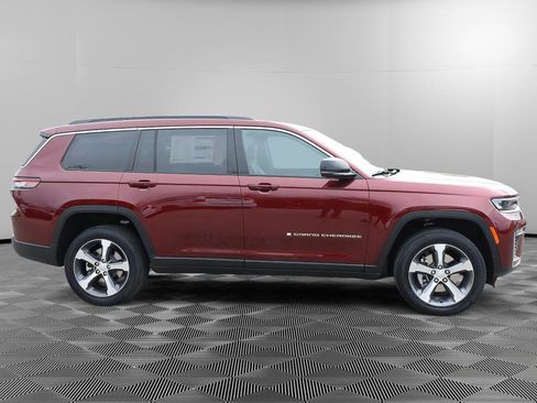 New 2026 Jeep Grand Cherokee L Limited AWD/4WD image 8