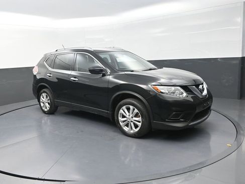 Used 2016 Nissan Rogue SV image 43