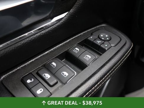 Used 2025 RAM 1500 Laramie image 43